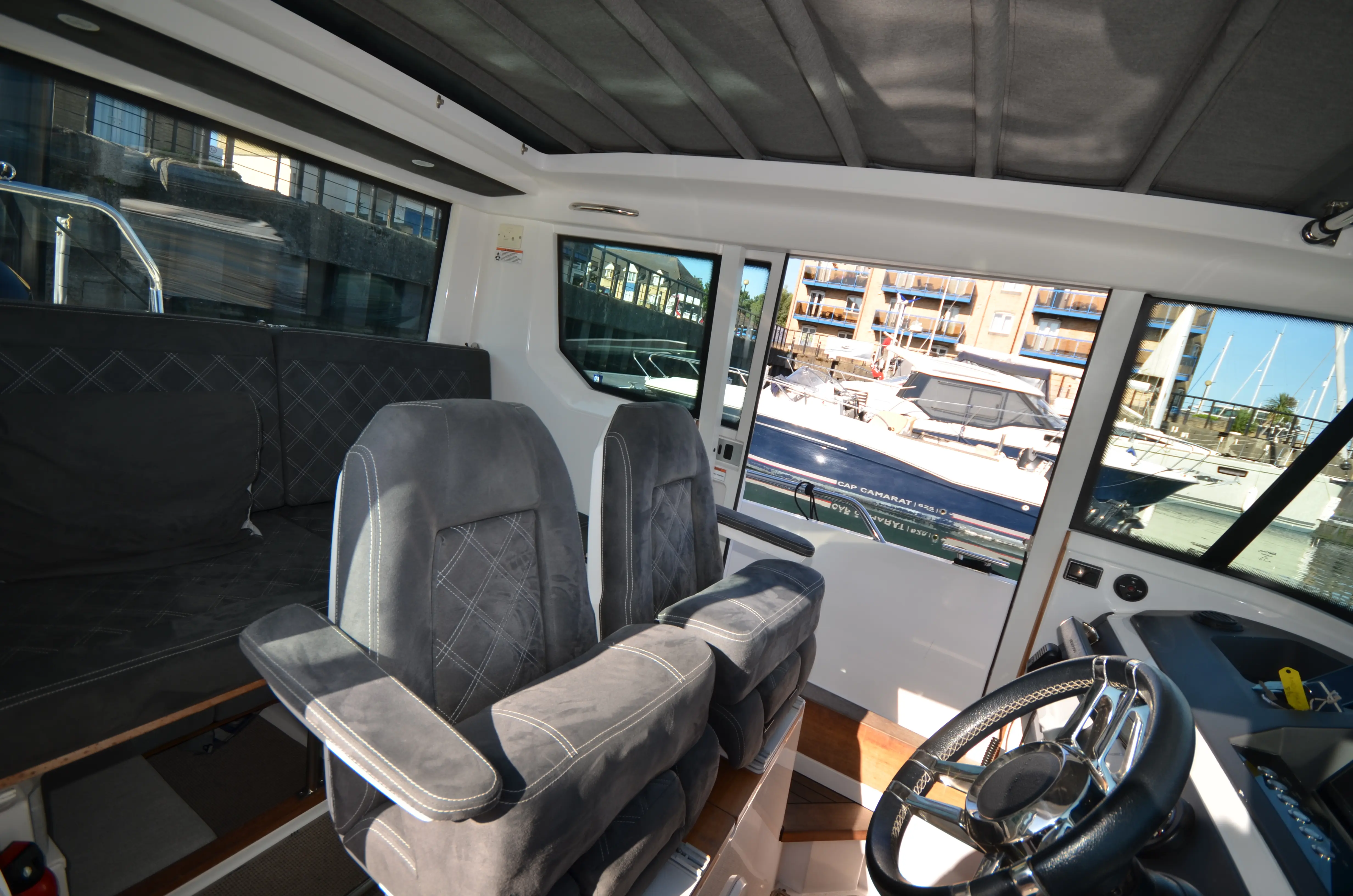 2019 Axopar 28 aft cabin