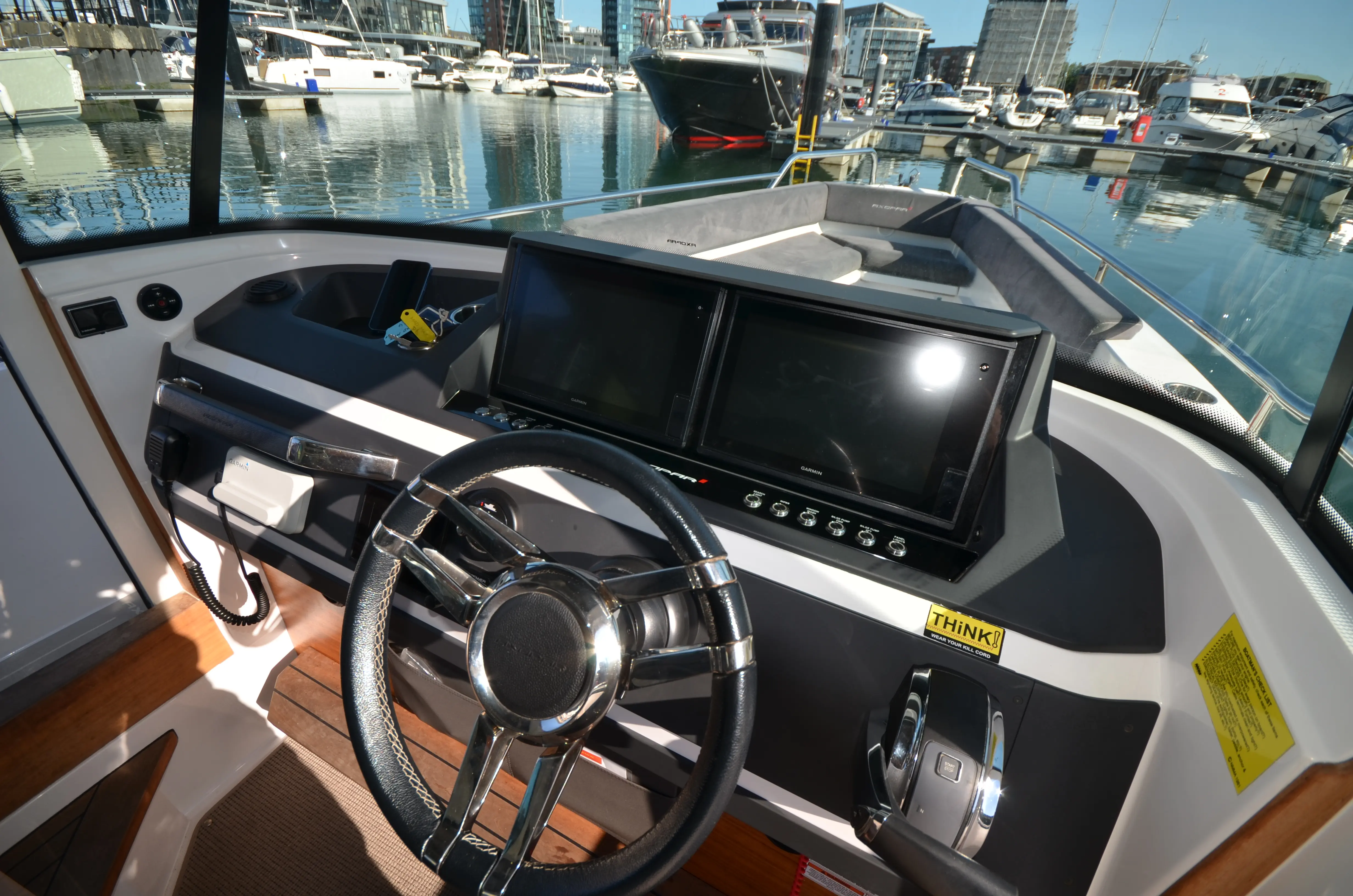 2019 Axopar 28 aft cabin