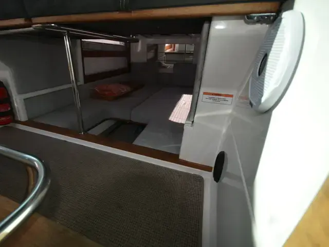 Axopar 28 Cabin