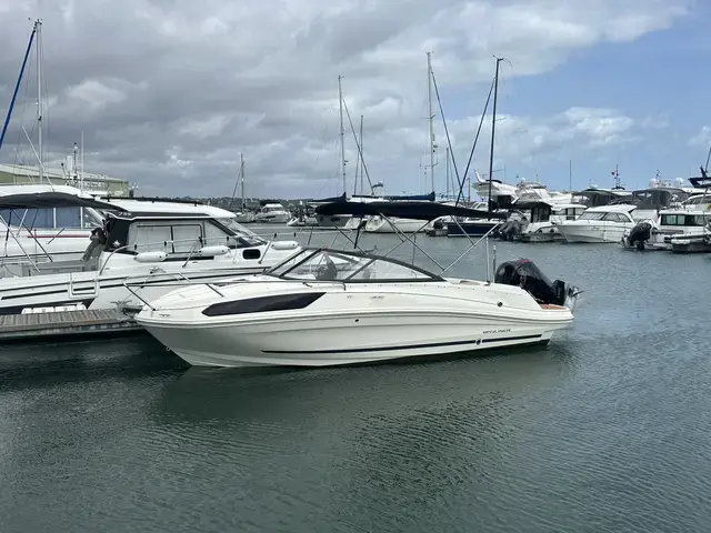 Bayliner VR5 Outboard