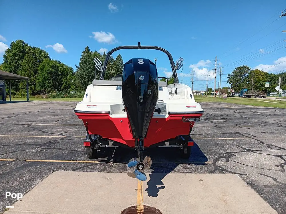 2022 Bayliner vr6