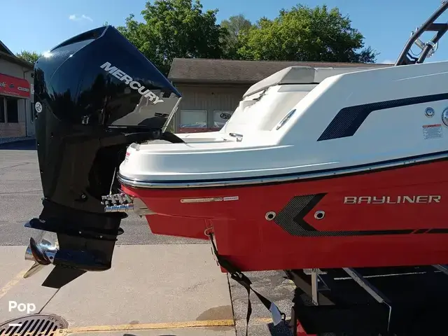 Bayliner Vr6