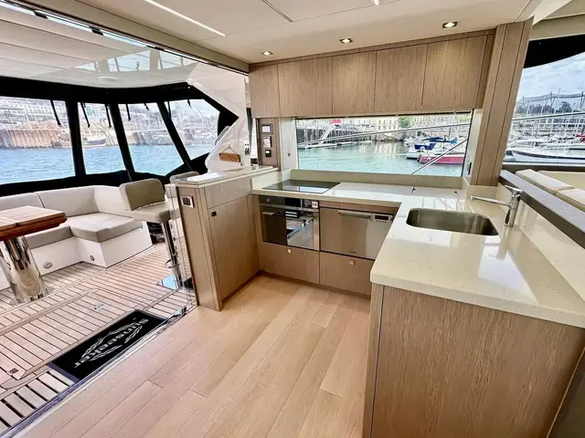 Sunseeker Manhattan 52