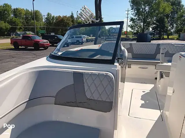 Bayliner Vr6