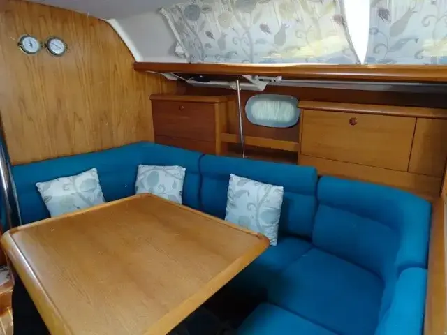 Jeanneau Sun Odyssey 37