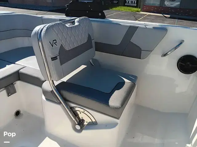 Bayliner Vr6