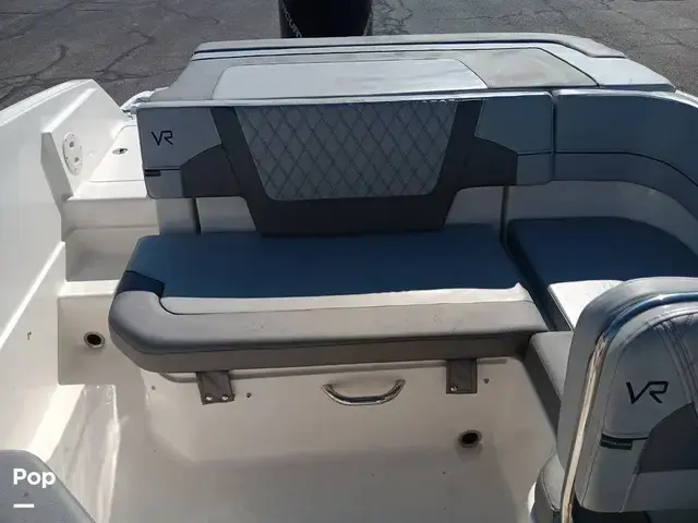 Bayliner Vr6