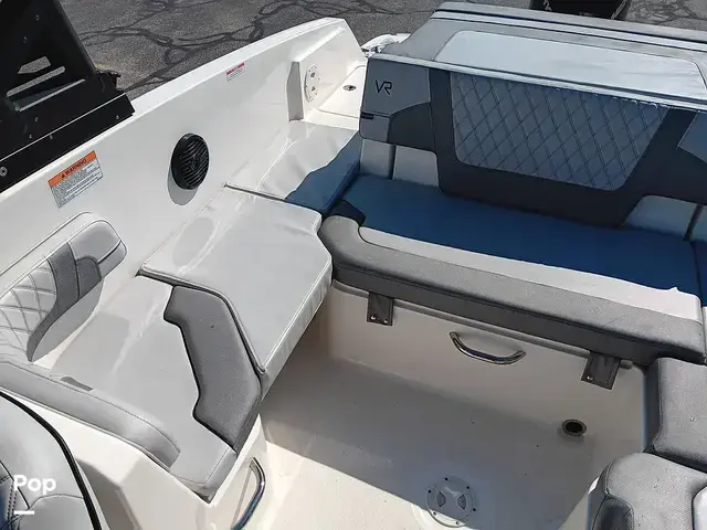 Bayliner Vr6