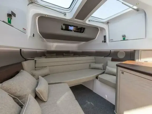 Axopar 45 XC Cross Cabin