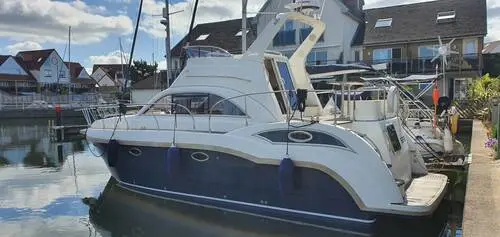 2005 Viking 34 aft cabin