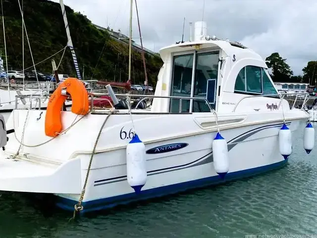 Beneteau Antares 6.6 Diesel Inboard