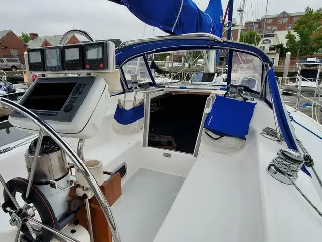 Catalina 320