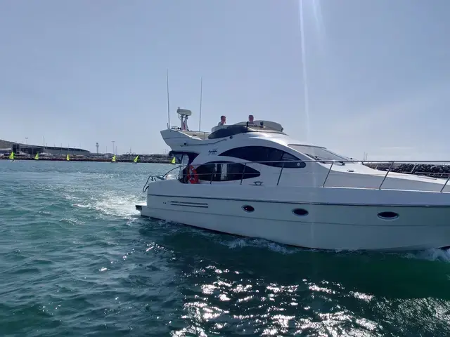 Azimut 42