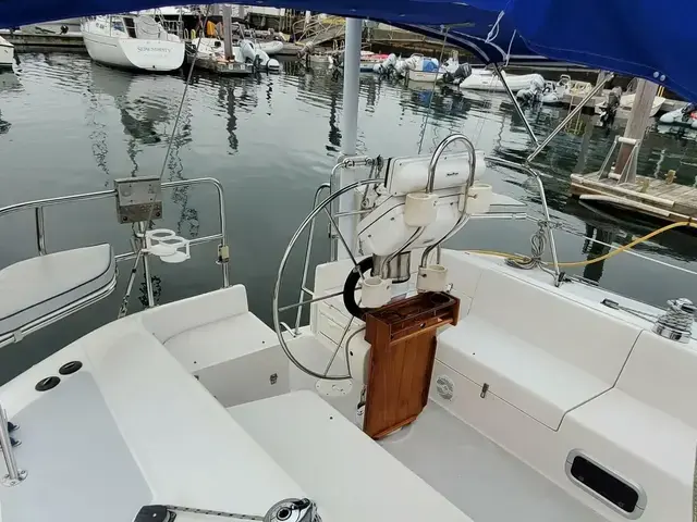 Catalina 320