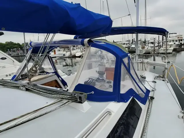 Catalina 320