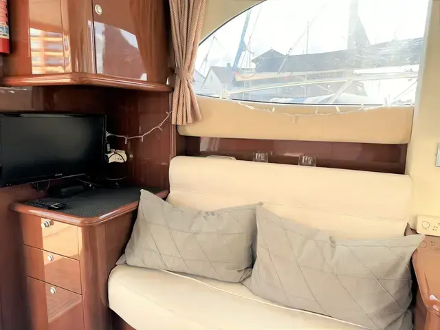 Prestige 36