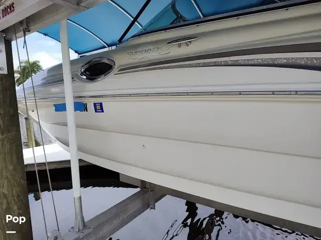 Sea Ray 240 Sundeck