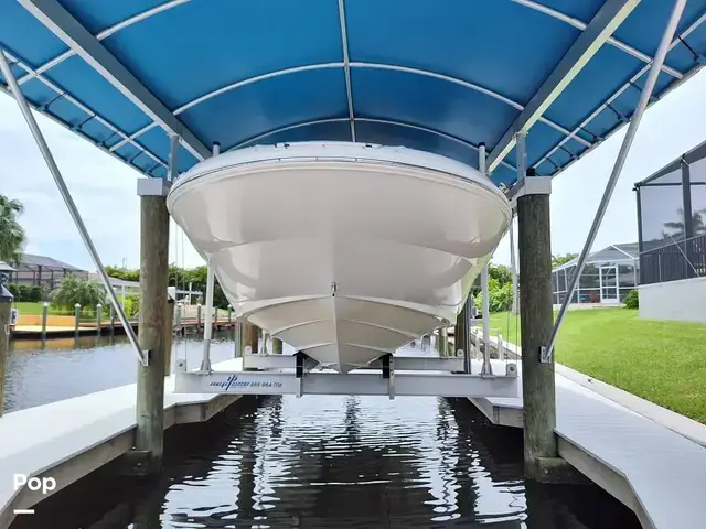 Sea Ray 240 Sundeck