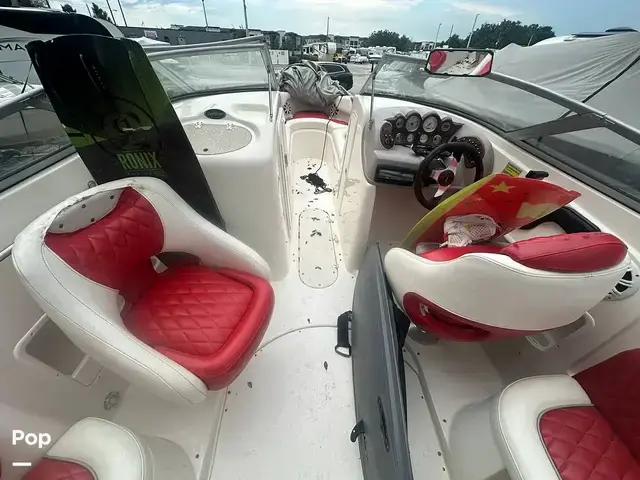 Rinker 232 Captiva Cc