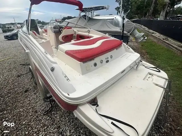 Rinker 232 Captiva Cc