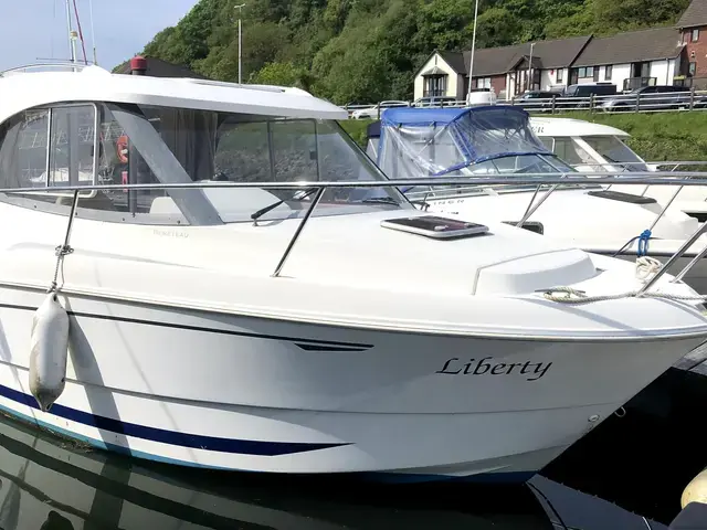 Beneteau Antares 6.80