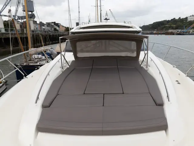 Prestige 560