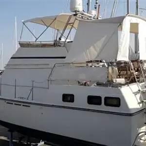 1982 Carver 36 Aft Cabin Motoryacht