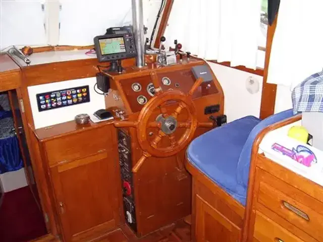 American International Marine GRAND BANKS 32