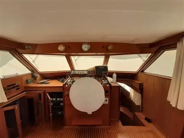 Hatteras 58 Yacht Fish