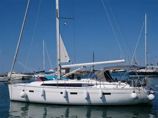 2022 Bavaria 46 cruiser style