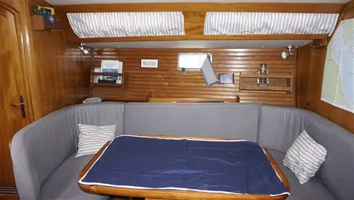 1988 Jeanneau sun magic 44