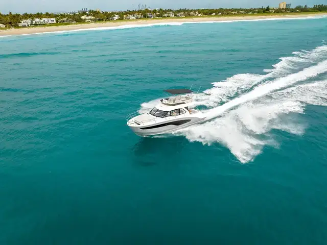 Beneteau Antares 12 Outboard