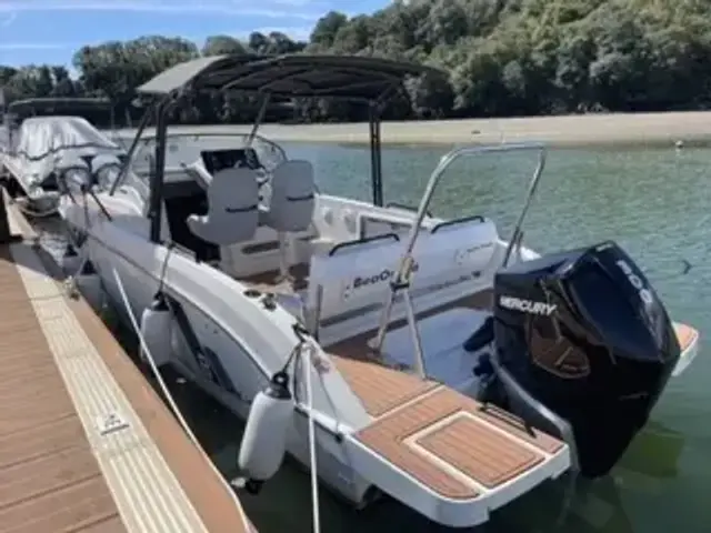 Beneteau Flyer 8 Sundeck Outboard