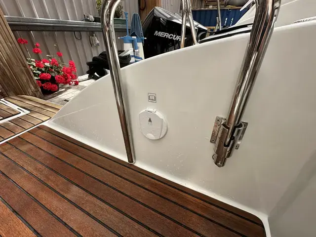 Beneteau Flyer 8 Sundeck Outboard