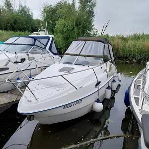 2004 Sealine S23