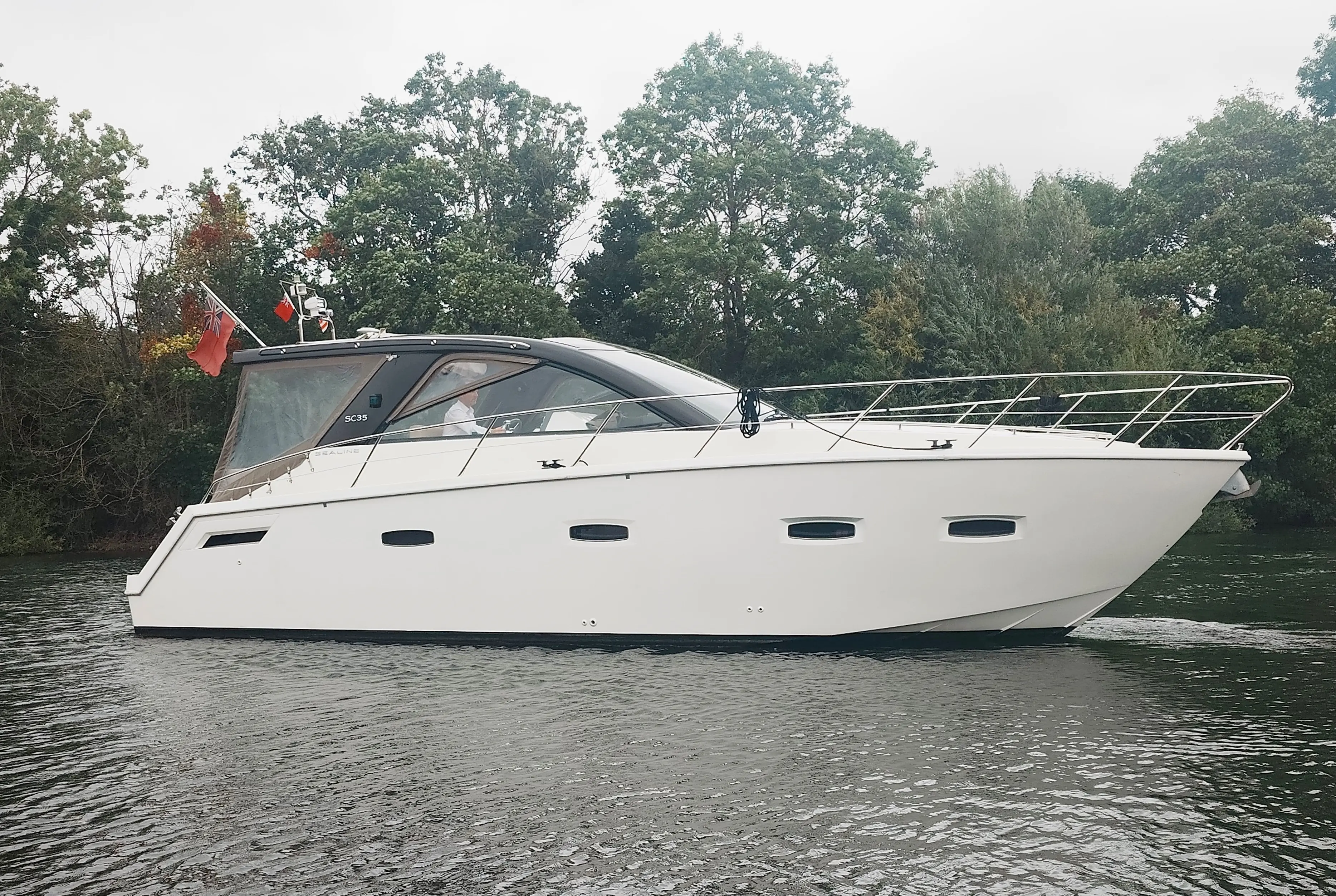 2010 Sealine sc35