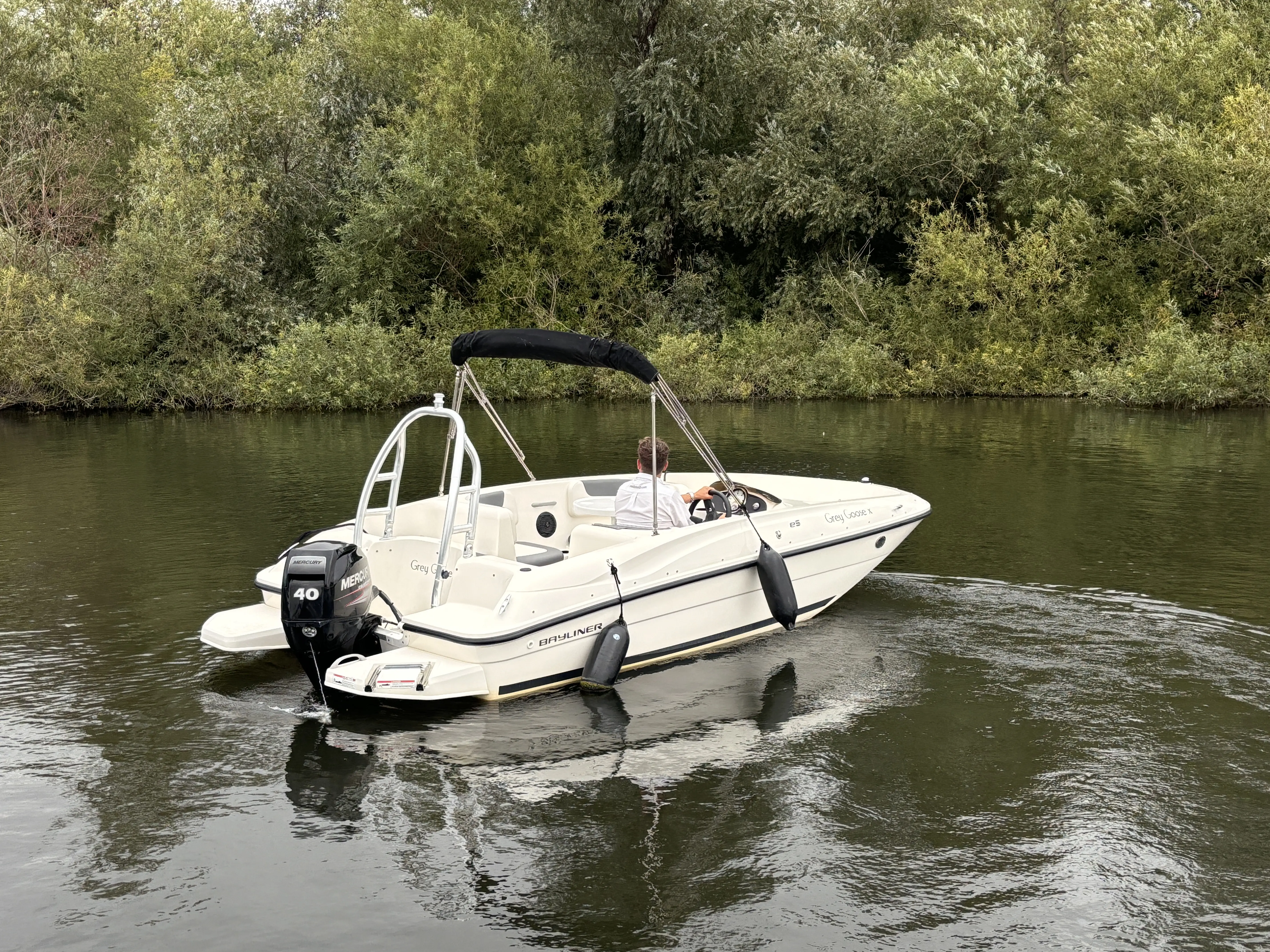 2018 Bayliner e5