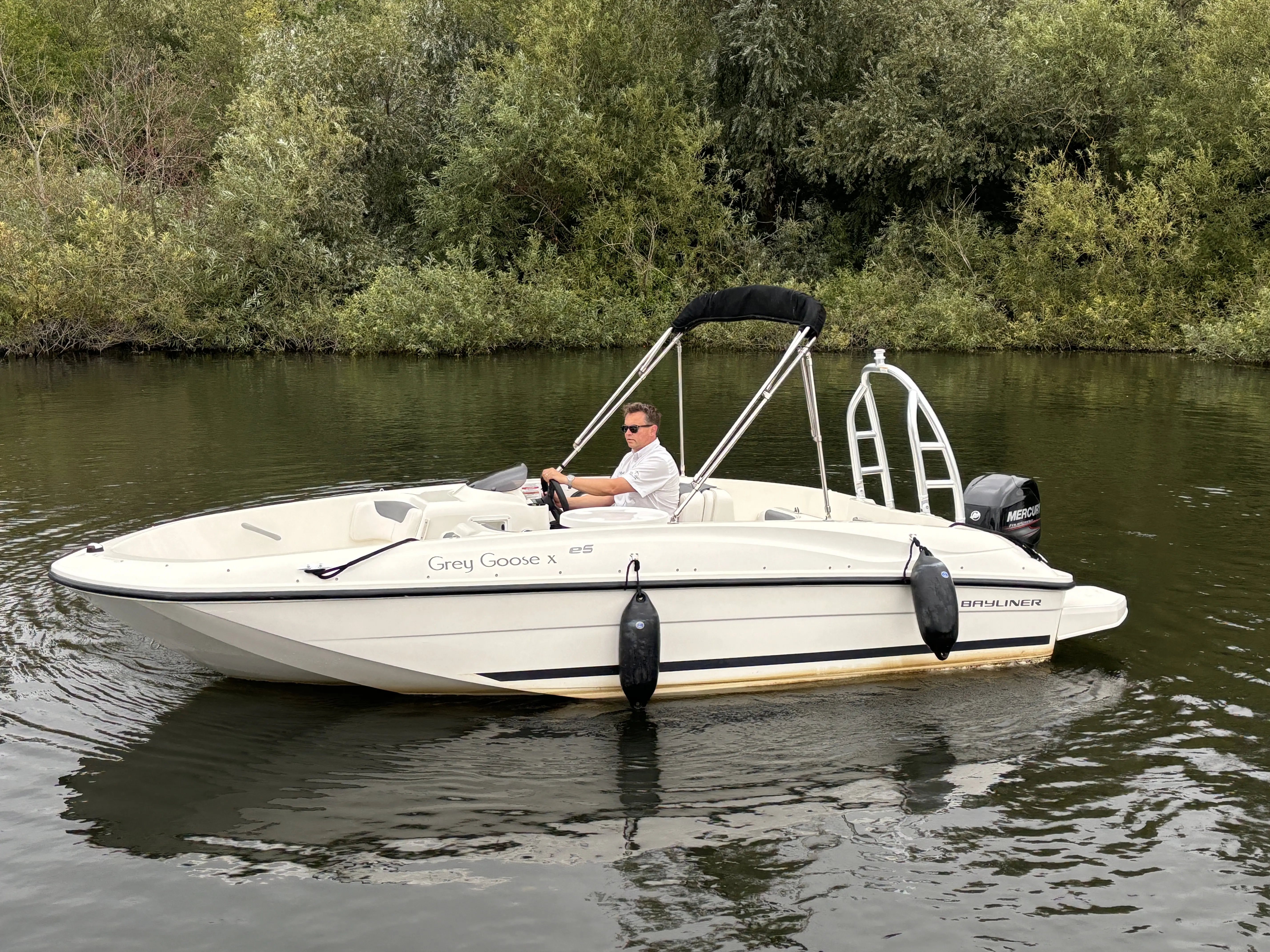 2018 Bayliner e5