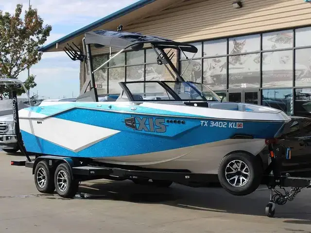 Axis Boats T220