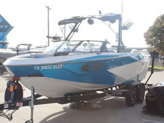 Axis Boats T220