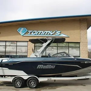 2021 Malibu Wakesetter 25 LSV