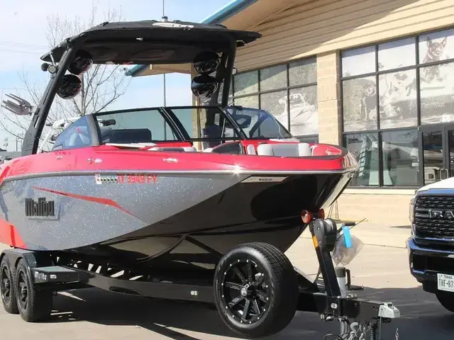 Malibu Wakesetter 25 LSV