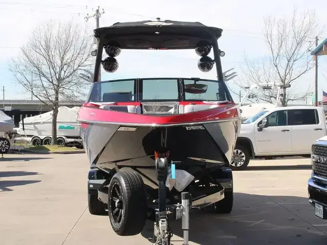 Malibu Wakesetter 25 LSV