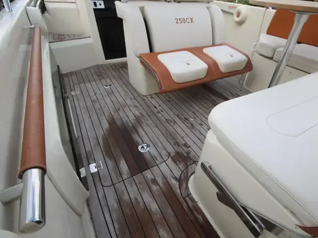 Invictus Boats 250CX