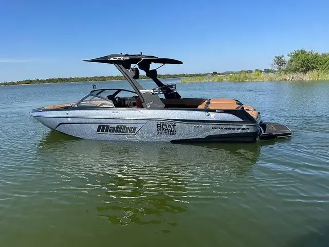 Malibu 23 LSV