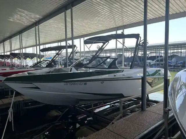 Axis Boats T22