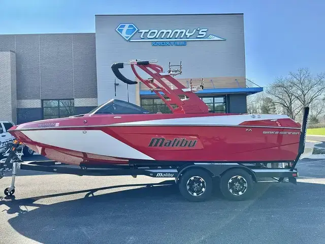 Malibu 23 LSV