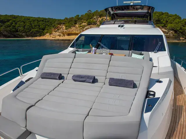 Sunseeker 86 Yacht