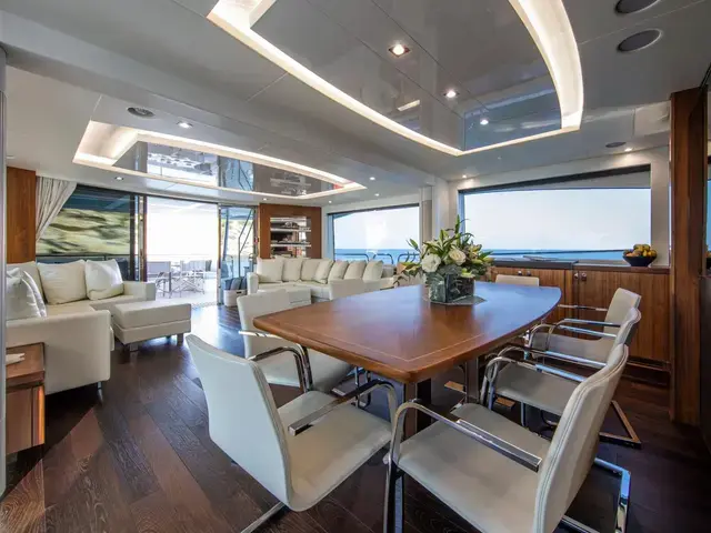 Sunseeker 86 Yacht