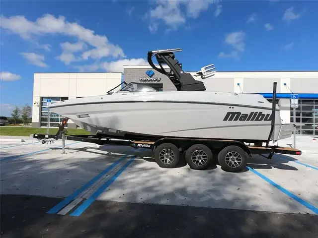 Malibu M235